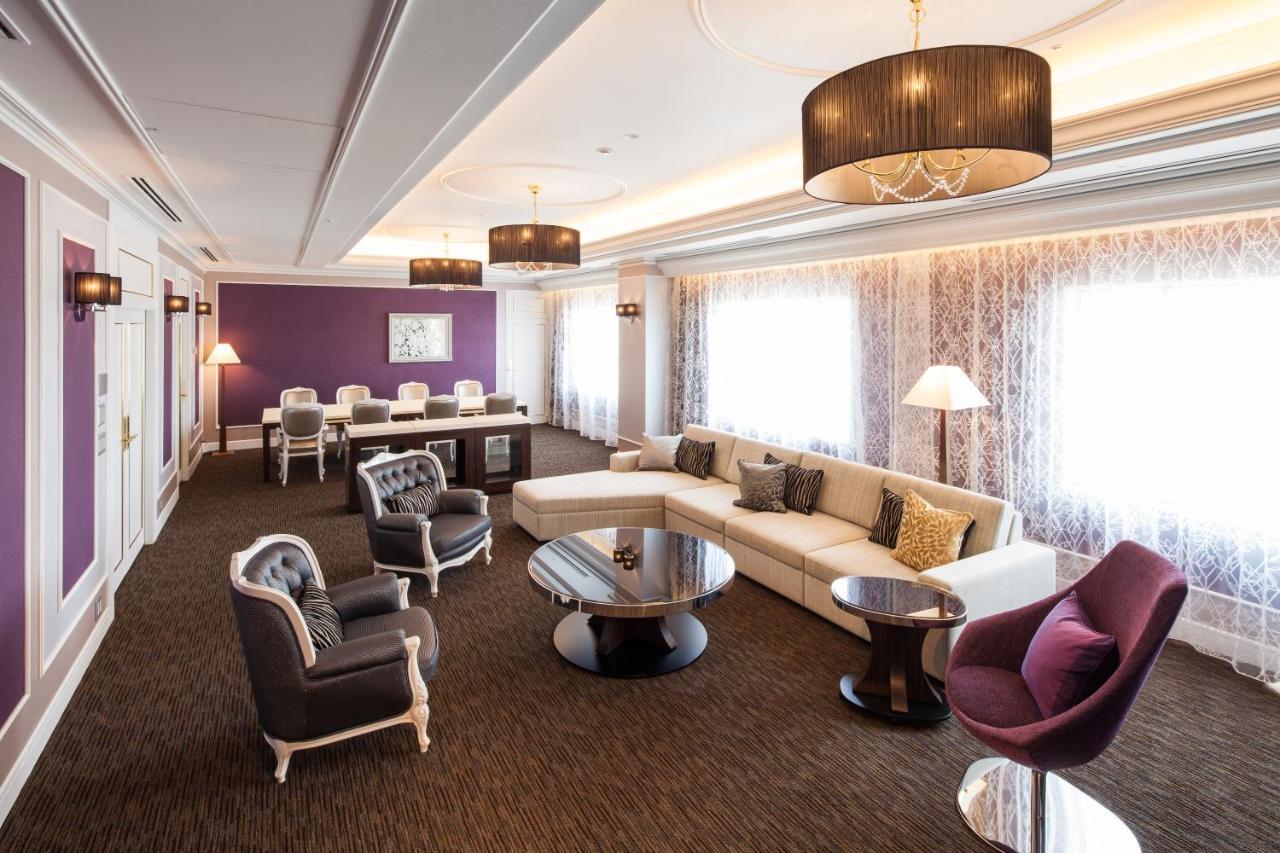 Nagoya Tokyu Hotel Eksteriør billede The interior of the club