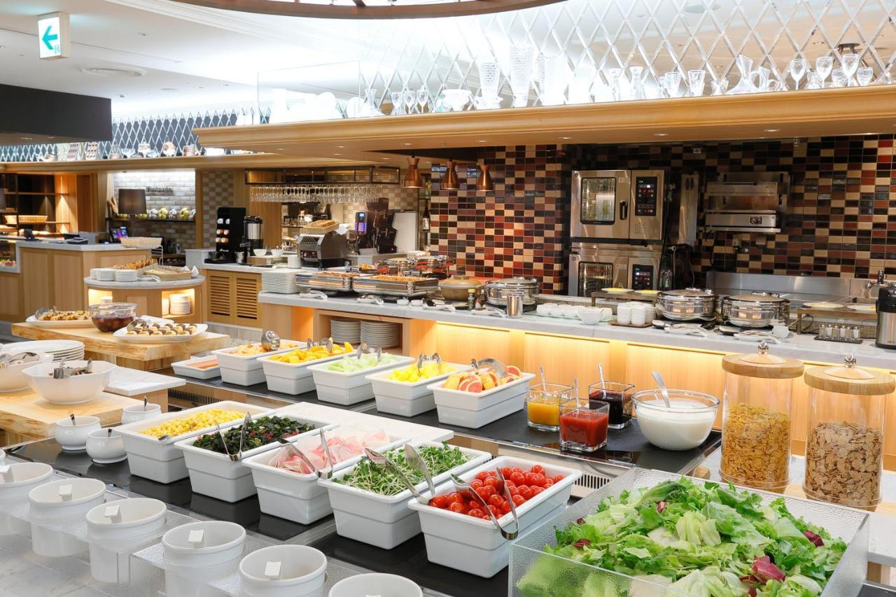 Nagoya Tokyu Hotel Eksteriør billede A salad bar